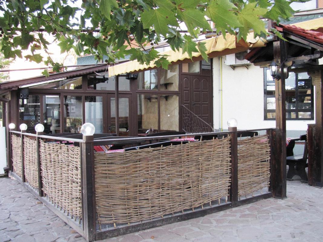 Ambaritsa Hotel Gorna Oryakhovitsa Luaran gambar