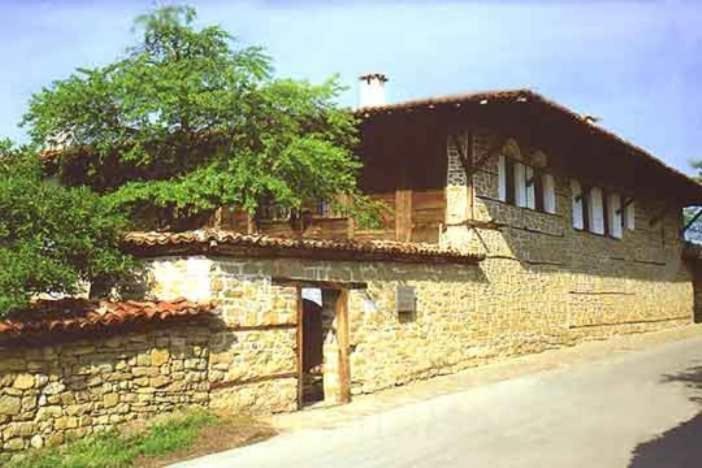 Ambaritsa Hotel Gorna Oryakhovitsa Luaran gambar